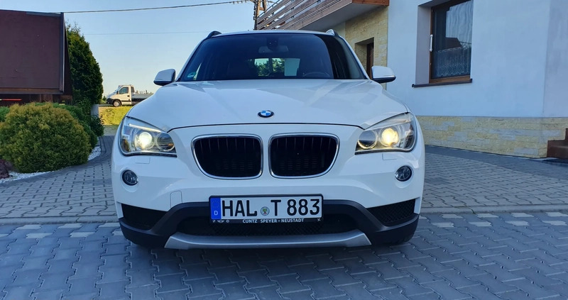 BMW X1 cena 38900 przebieg: 209000, rok produkcji 2012 z Zelów małe 781